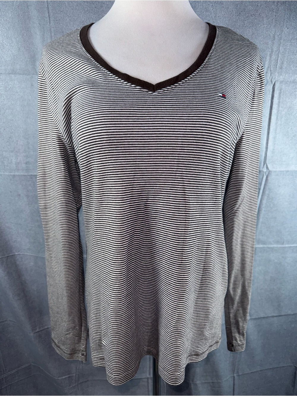 2327-Tommy Hilfiger Black and White Narrow-Stripe Long Sleeve Tee